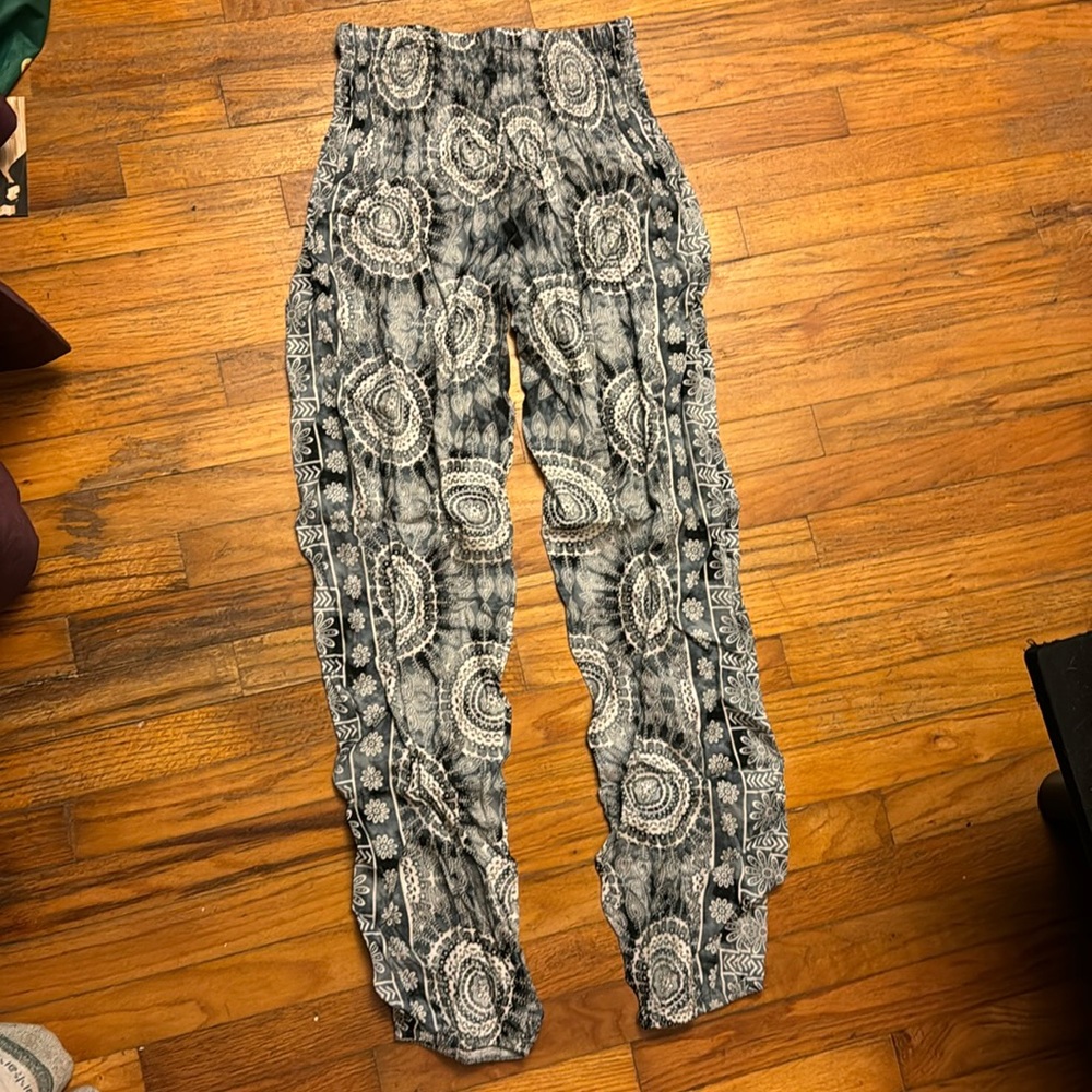 Lotus and Luna harem pants s/m